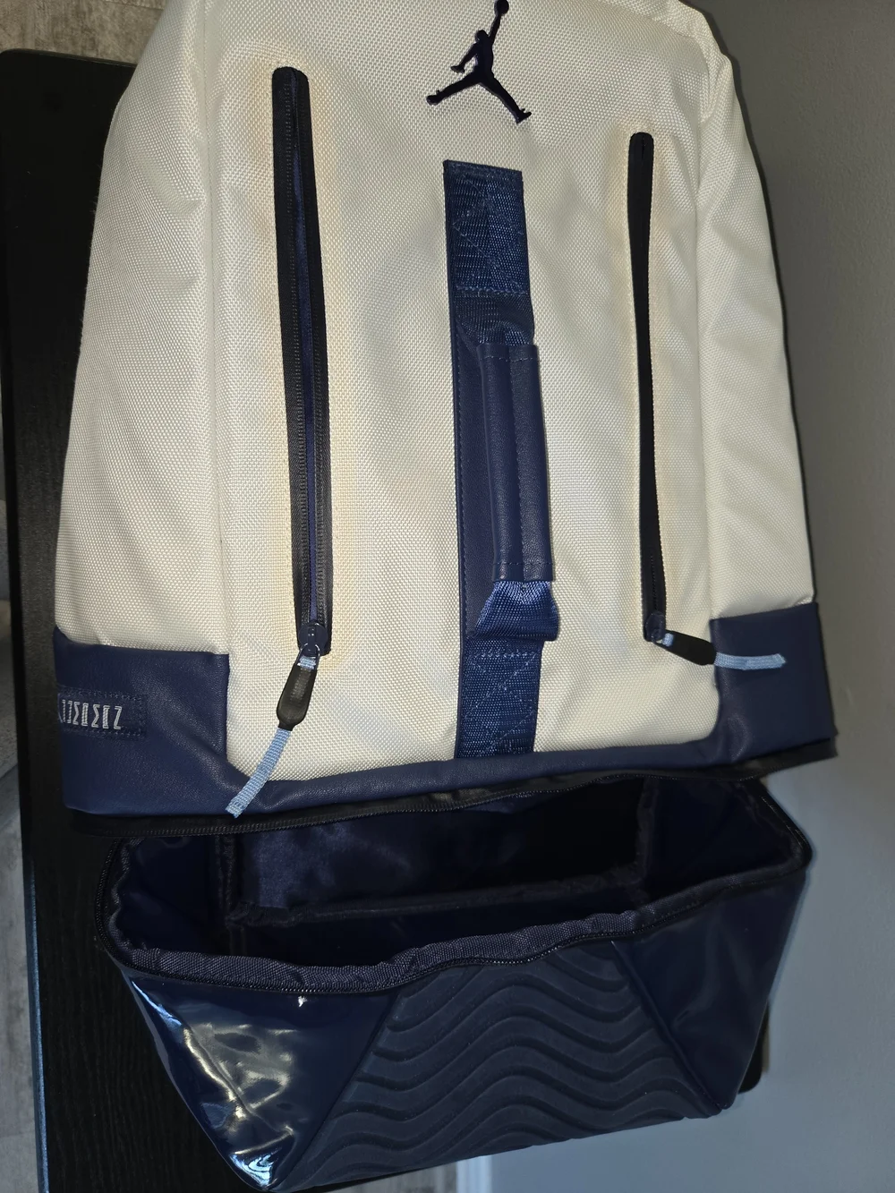 Jordan Retro 11 shoe backpack white and blue 22